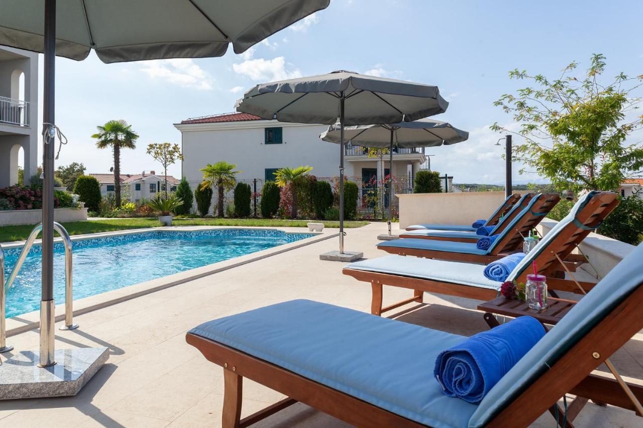 Deluxe Apartments Vila Carissa マリンスカ エクステリア 写真