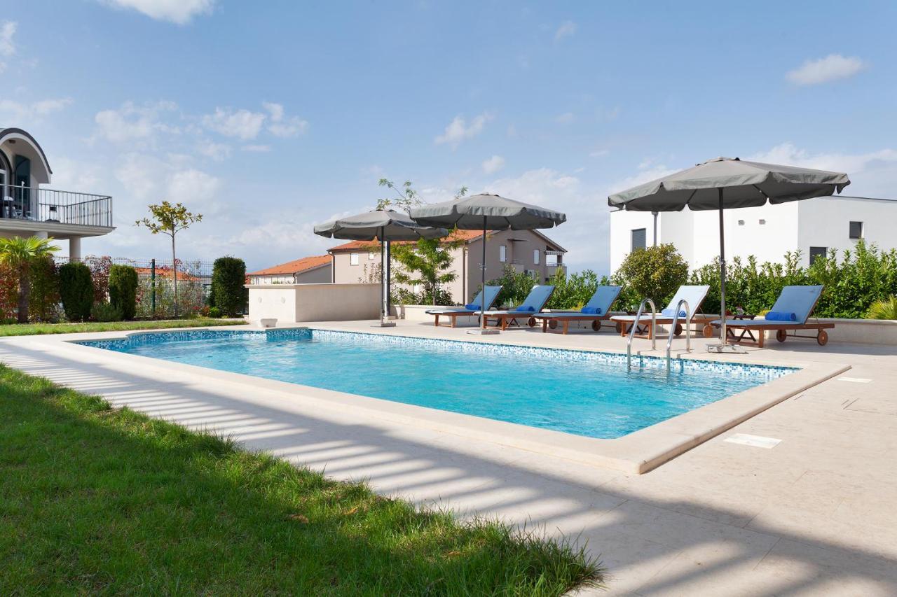 Deluxe Apartments Vila Carissa マリンスカ エクステリア 写真